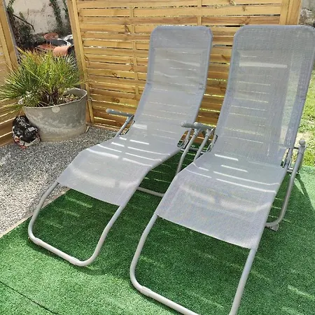 Avec Grand Parking Privé -calme Et Sérénité Chevincourt